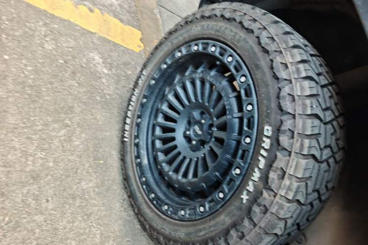Used JETOUR Traveler C-DM 2024 C-DM 208KM Mountain & Wilderness Edition Right Rear Wheel Hub