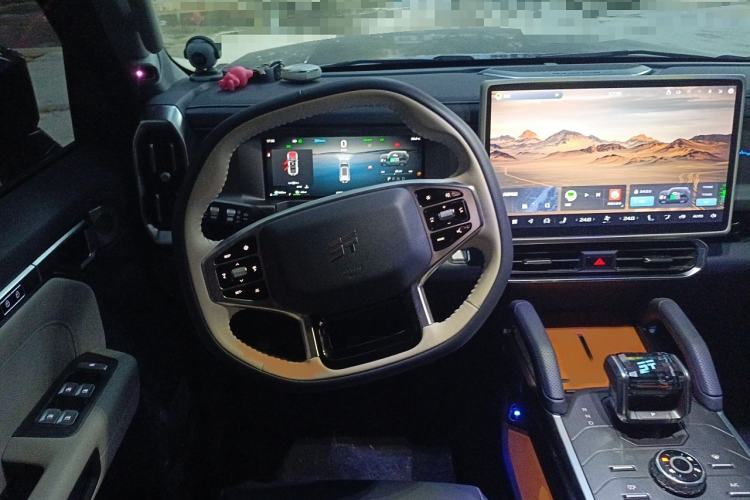 Used JETOUR Traveler C-DM 2024 C-DM 129KM Linye Edition Steering Wheel