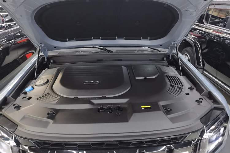 Used JETOUR Traveler C-DM 2024 C-DM 129KM Linye Edition Engine Bay
