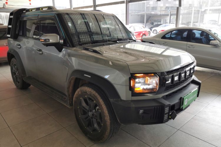 Used JETOUR Traveler C-DM 2024 C-DM 129KM Wilderness Edition Front Right 45 Deg