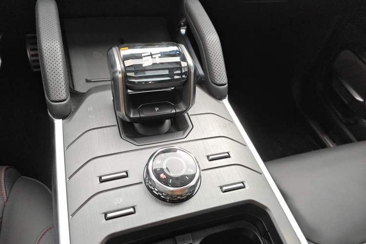 Used JETOUR Traveler C-DM 2024 C-DM 129KM Linye Edition Gear Lever