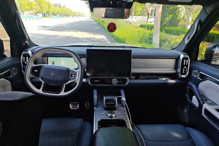 Used JETOUR Traveler C-DM 2024 C-DM 208KM Mountain & Wilderness Edition Interior 1