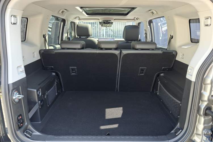 Used JETOUR Traveler C-DM 2024 C-DM 129KM Linye Edition Interior 10