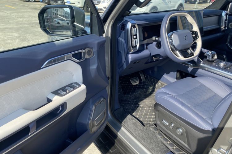 Used JETOUR Traveler C-DM 2024 C-DM 208KM Mountain & Wilderness Edition Interior 2