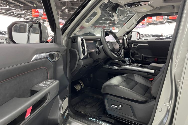 Used JETOUR Traveler C-DM 2024 C-DM 129KM Linye Edition Interior 2
