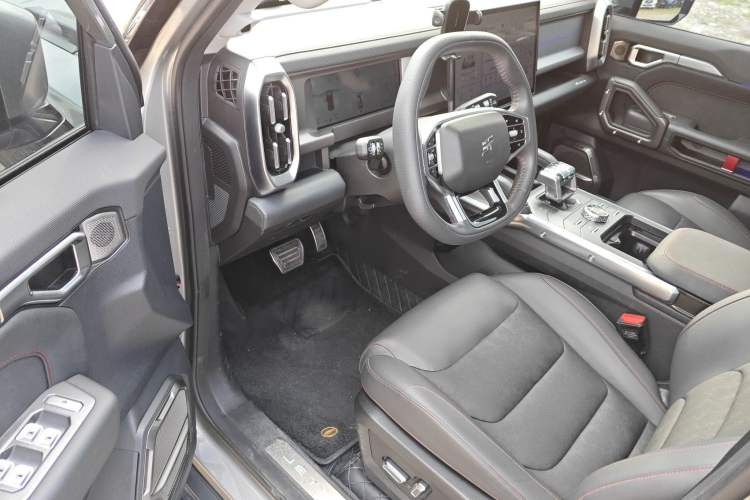 Used JETOUR Traveler C-DM 2024 C-DM 129KM Linye Edition Interior 3