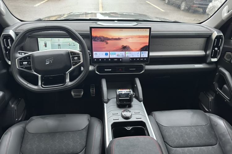 Used JETOUR Traveler C-DM 2024 C-DM 129KM Wilderness Edition Interior 3