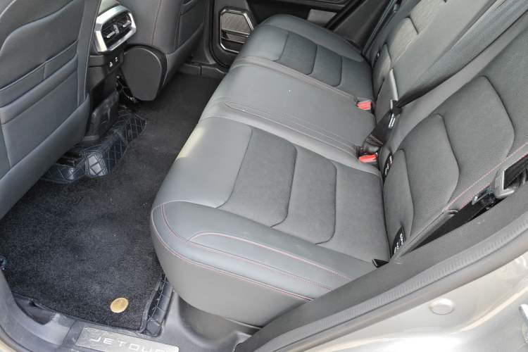 Used JETOUR Traveler C-DM 2024 C-DM 129KM Linye Edition Interior 4