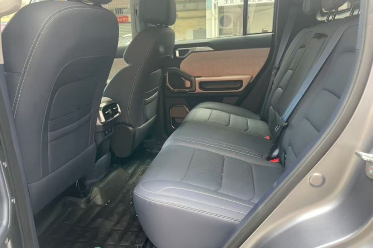 Used JETOUR Traveler C-DM 2024 C-DM 129KM Linye Edition Interior 5