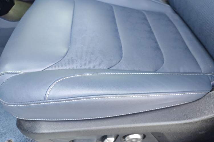 Used JETOUR Traveler C-DM 2024 C-DM 208KM Mountain & Wilderness Edition Interior 5