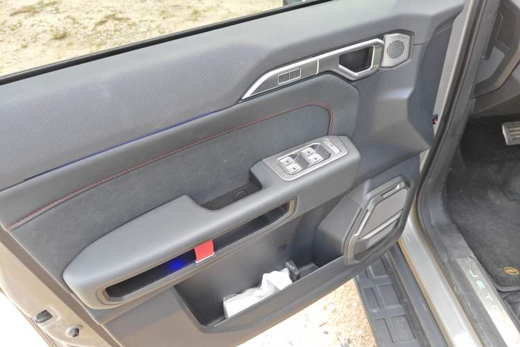 Used JETOUR Traveler C-DM 2024 C-DM 129KM Linye Edition Interior 7