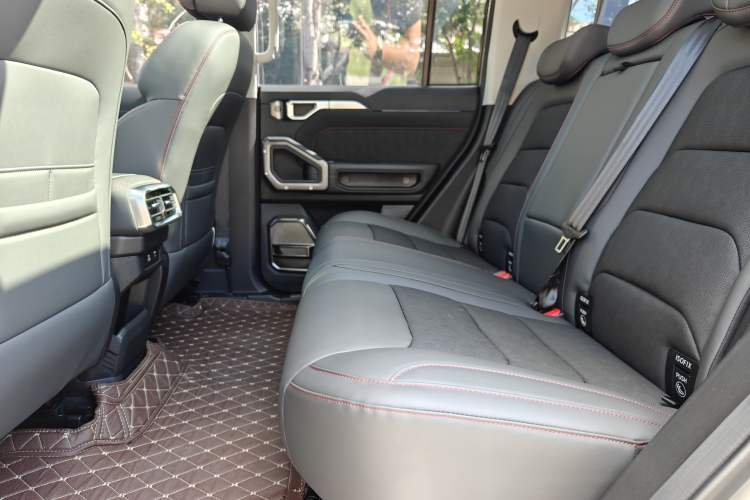 Used JETOUR Traveler C-DM 2024 C-DM 129KM Linye Edition Interior 8