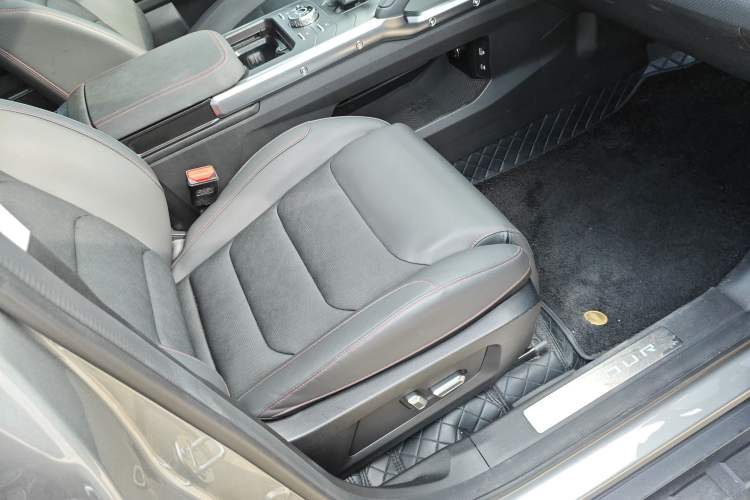 Used JETOUR Traveler C-DM 2024 C-DM 129KM Linye Edition Right Front Seat