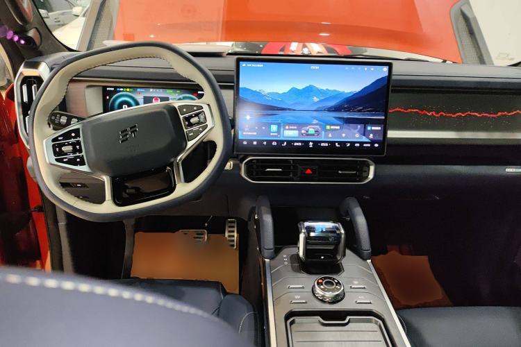 Used JETOUR Traveler C-DM 2024 C-DM 208KM Mountain & Wilderness Edition Center Console