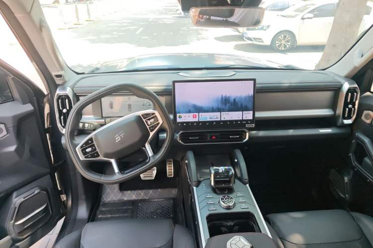 Used JETOUR Traveler C-DM 2024 C-DM 206KM Four-Wheel Drive Wilderness Edition Interior 2