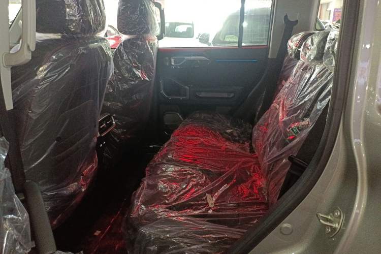 Used JETOUR Traveler C-DM 2024 C-DM 129KM Linye Edition Interior 4