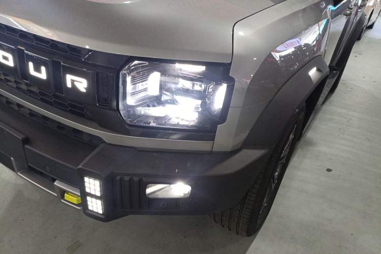 Used JETOUR Traveler C-DM 2024 C-DM 129KM Linye Edition Left Front Headlight