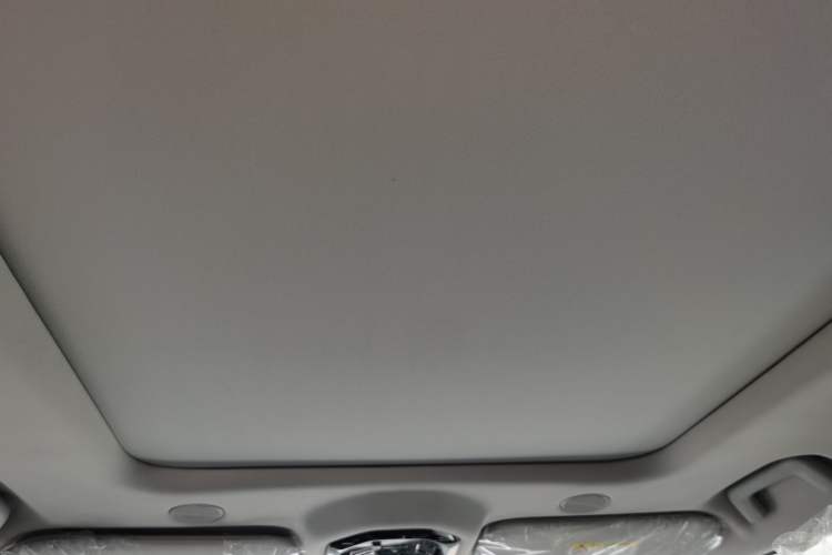 Used JETOUR Traveler C-DM 2025 206km XWD Extended-Length 7-Seater Headliner