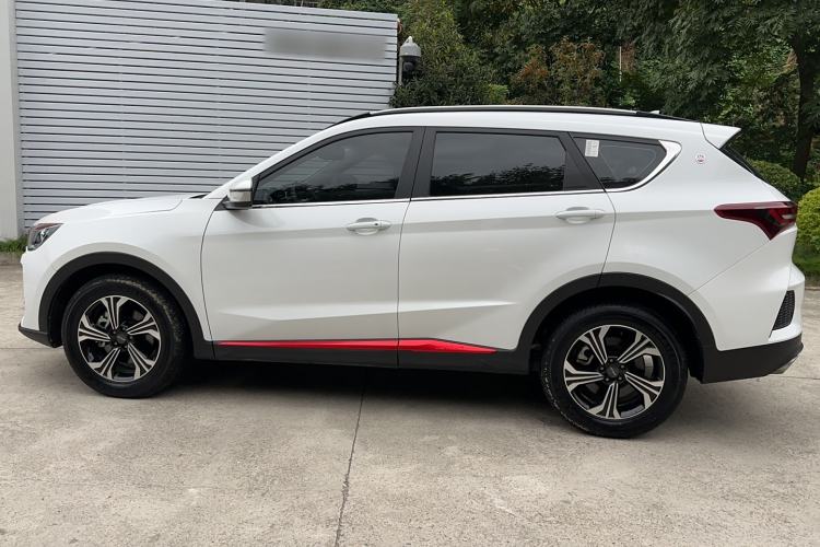 Used JETOUR X70 2023 1.5T DCT Beyond PRO Edition 7 Seats Exterior 4