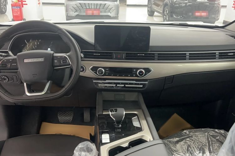 Used JETOUR X70 2025 1.5T DCT Classic Edition 5 Seats Interior 3
