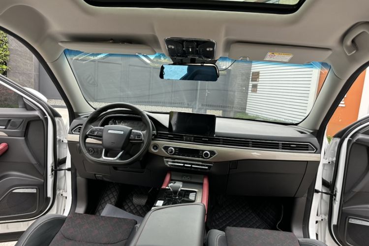 Used JETOUR X70 2023 1.5T DCT Beyond PRO Edition 7 Seats Interior 4