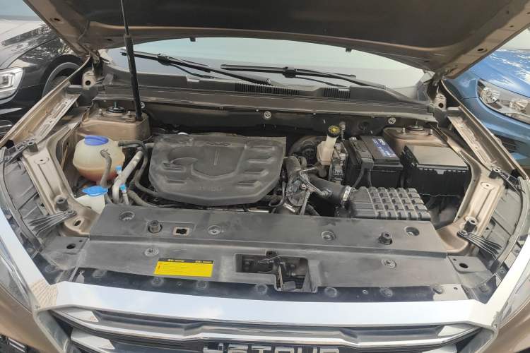 Used JETOUR X70 2020 1.5T DCT Yuexing Edition 6 Seats Engine Bay