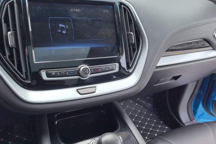 Used JETOUR X70 2018 1.5T Automatic YueXing Edition Audio And AC Panel