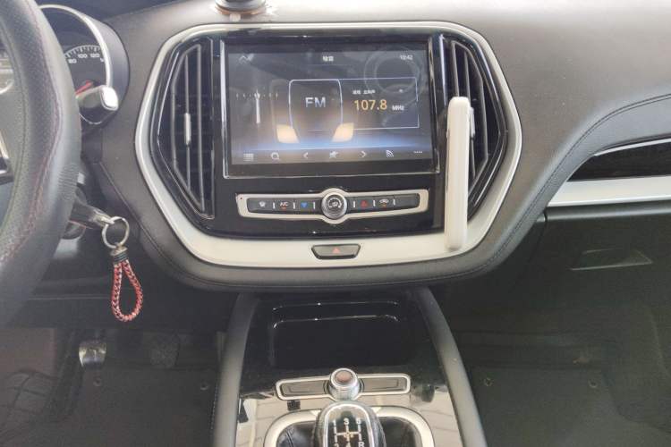 Used JETOUR X70 2018 1.5T Manual Comfort Edition Audio And AC Panel