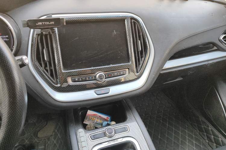 Used JETOUR X70 2018 1.5T Manual Enjoyment Edition Audio And AC Panel