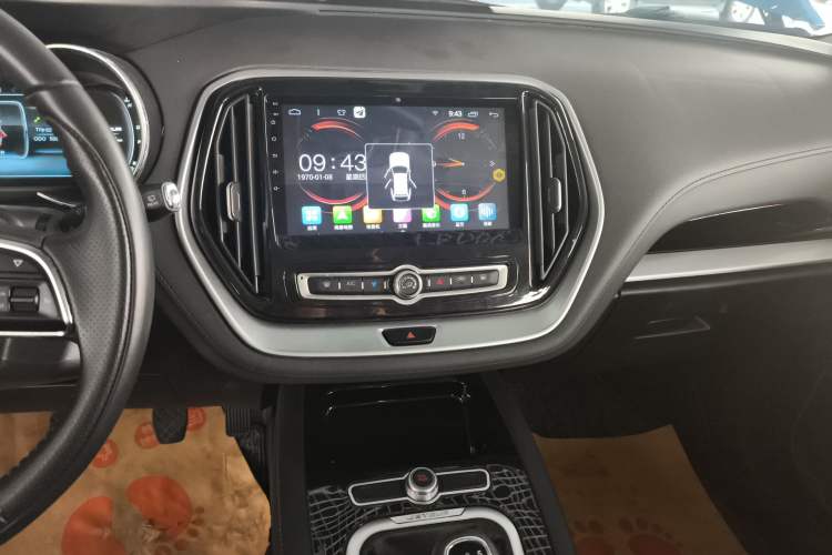 Used JETOUR X70 2018 1.5T Manual Enjoyment Edition Audio And AC Panel