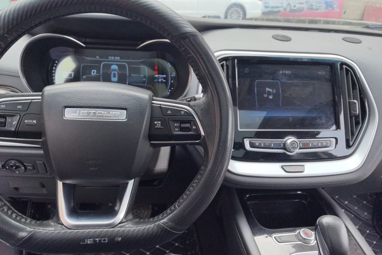 Used JETOUR X70 2018 1.5T Automatic YueXing Edition Center Console