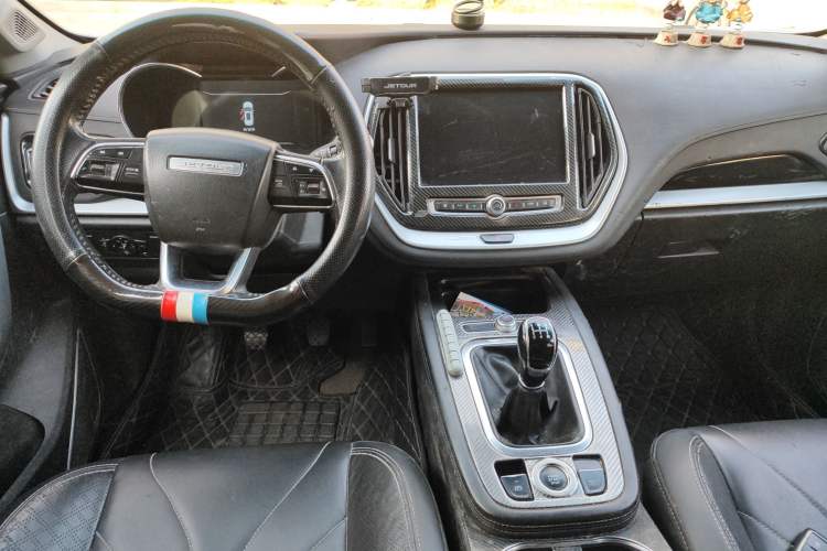 Used JETOUR X70 2018 1.5T Manual Enjoyment Edition Center Console