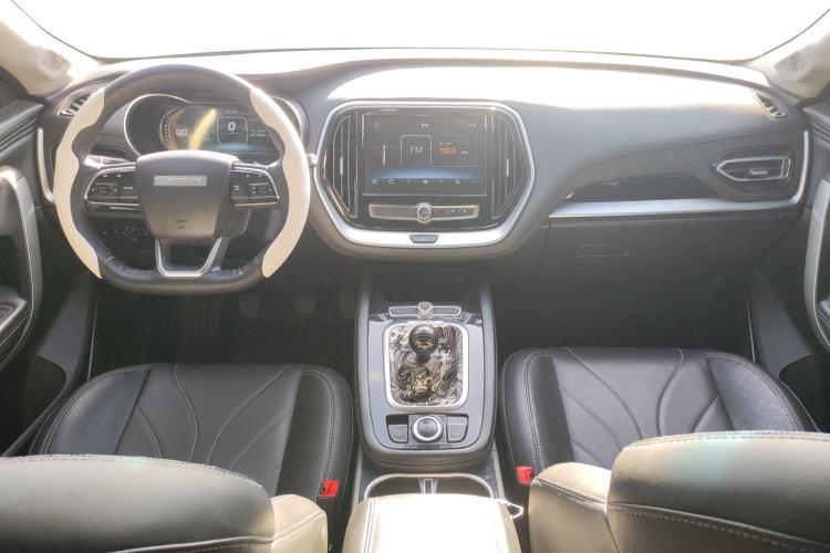 Used JETOUR X70 2018 1.5T Manual Enjoyment Edition Center Console