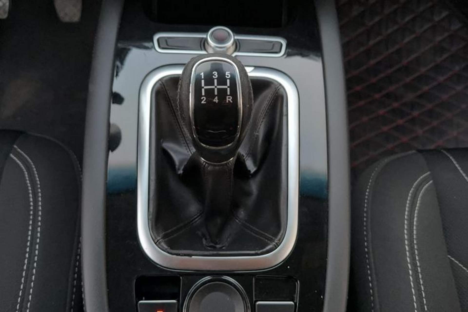 Used JETOUR X70 2018 1.5T Manual Comfort Edition Gear Lever