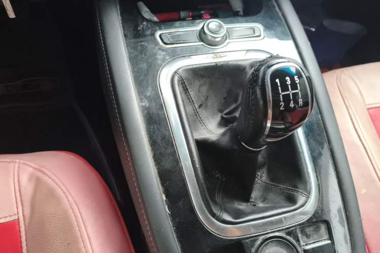 Used JETOUR X70 2018 1.5T Manual Comfort Edition Gear Lever