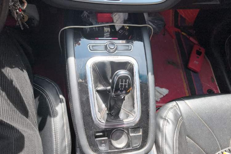 Used JETOUR X70 2018 1.5T Manual Jingxing Edition Gear Lever