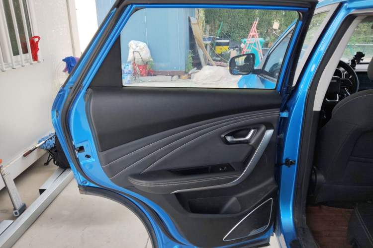 Used JETOUR X70 2018 1.5T Manual Comfort Edition Interior 8