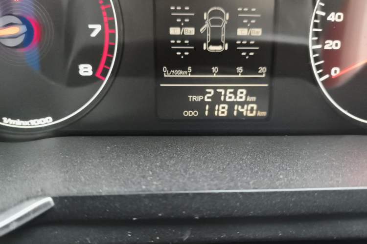 Used JETOUR X70 2018 1.5T Manual Comfort Edition Odometer Close Up