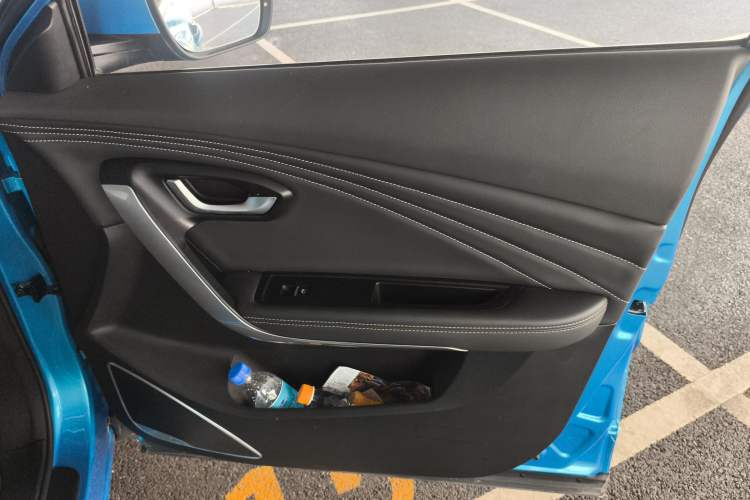 Used JETOUR X70 2018 1.5T Manual Enjoyment Edition Right Front Door Interior