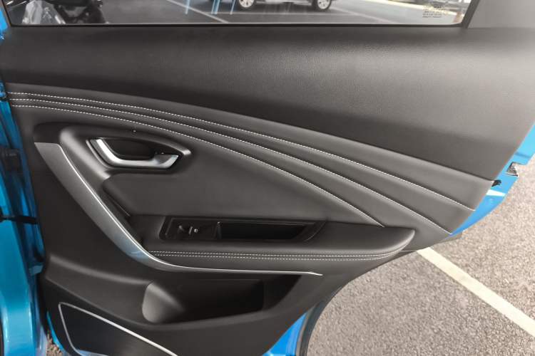 Used JETOUR X70 2018 1.5T Manual Enjoyment Edition Right Rear Door Interior