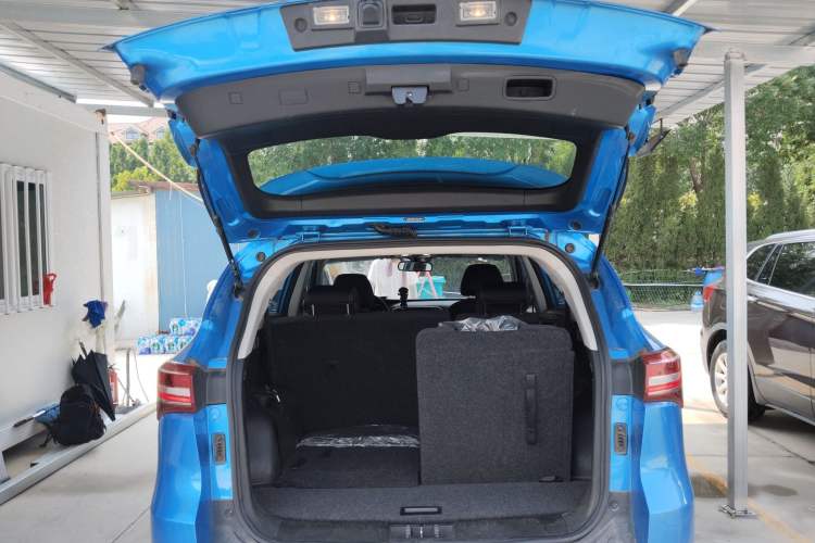 Used JETOUR X70 2018 1.5T Manual Comfort Edition Trunk