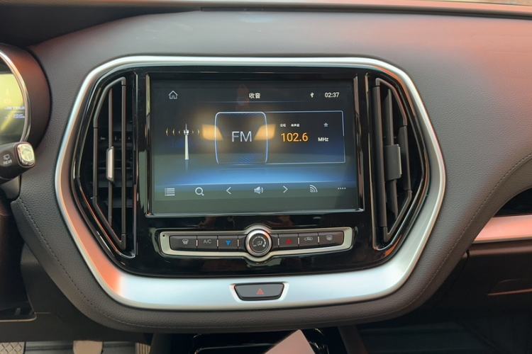 Used JETOUR X70 2018 1.5T Manual Enjoyment Edition Audio And AC Panel