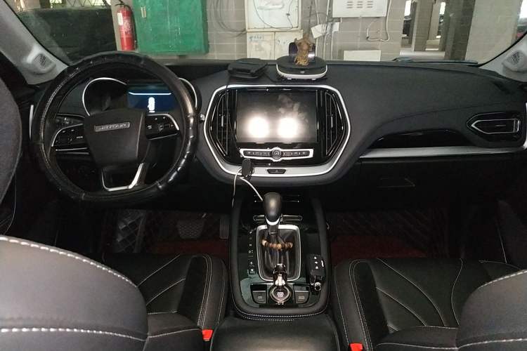 Used JETOUR X70 2018 1.5T Automatic YueXing Edition Center Console