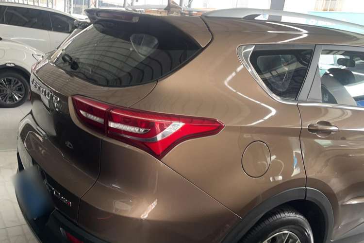 Used JETOUR X70 2018 1.5T Automatic YueXing Edition Exterior 3