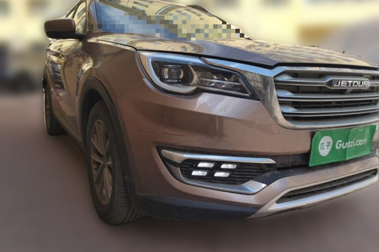 Used JETOUR X70 2018 1.5T Automatic Luxury Edition Front Right 45 Deg