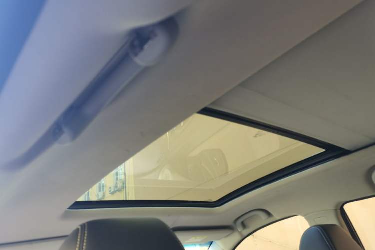 Used JETOUR X70 2018 1.5T Automatic Luxury Edition Headliner