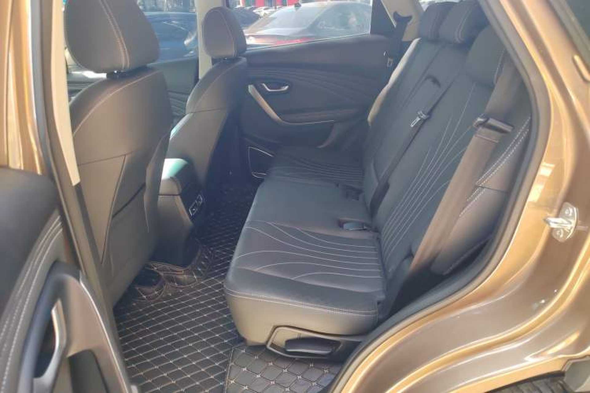 Used JETOUR X70 2018 1.5T Manual Enjoyment Edition Left Rear Seat