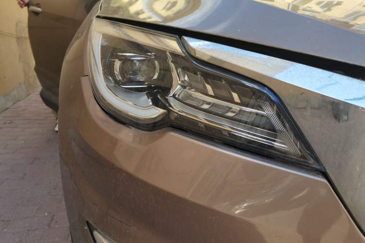 Used JETOUR X70 2018 1.5T Automatic Luxury Edition Right Front Headlight