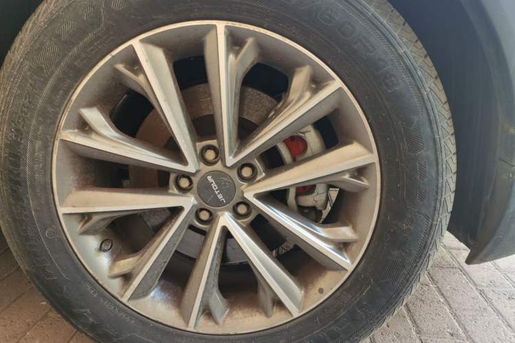Used JETOUR X70 2018 1.5T Automatic Luxury Edition Right Front Wheel Hub