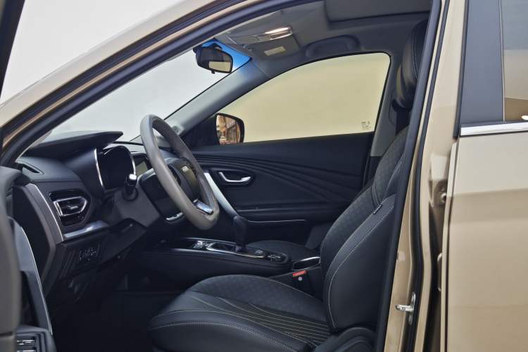 Used JETOUR X70 2018 1.5T Manual Enjoyment Edition Interior 10